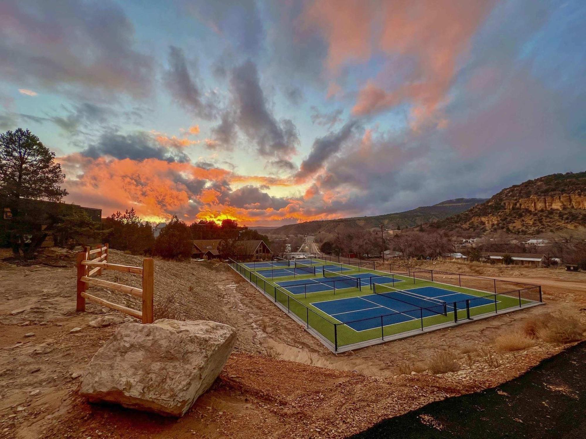 Villa Yurt Overlook #7 With Ac And Private Bath 2 Kings Orderville Exterior foto